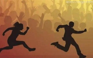 梦见别人追我(梦见别人追我抢我钱什么意思)